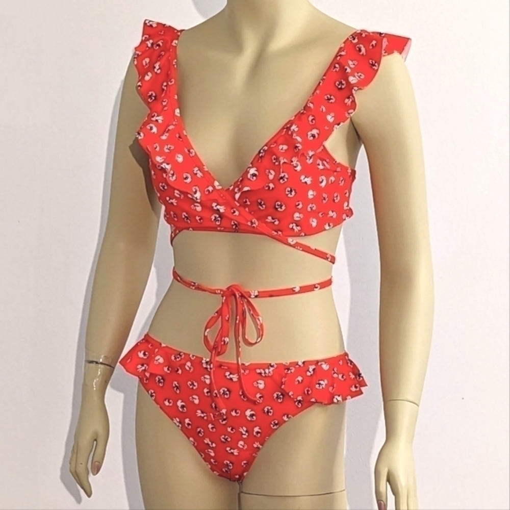 SUNYGAL Floral Ruffle Bikini Set NWT Size S - Picture 4 of 6
